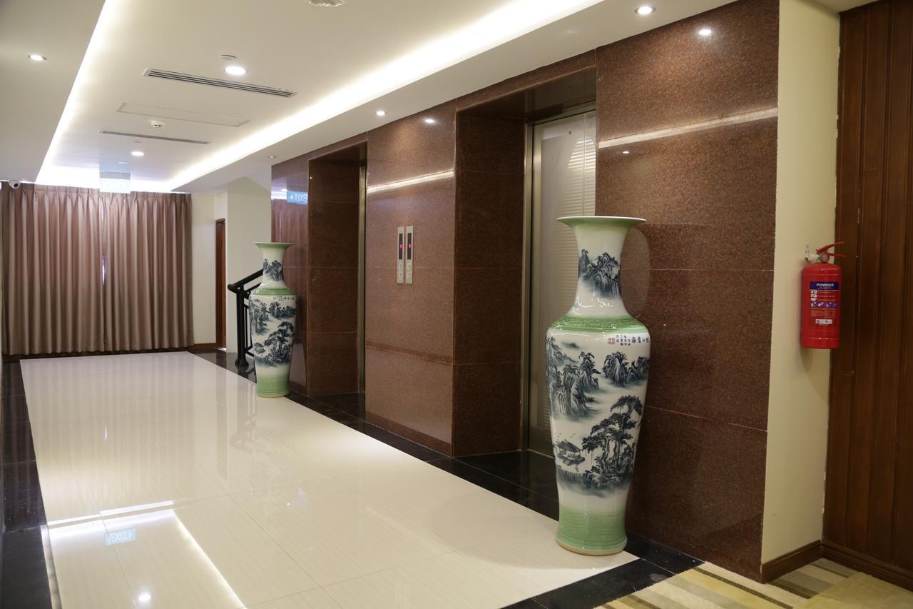 Pacific Hotel Yangon Exterior photo